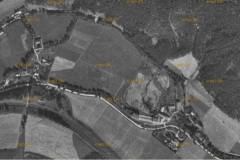 Letecký snímek Muzlo, spodní část obce, roku 1938.