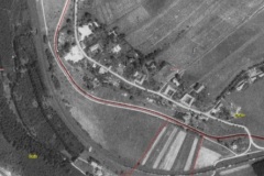 Letecký snímek obce Muzlov, roku 1953.
