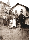 Rodina Filoušových kol.r. 1911